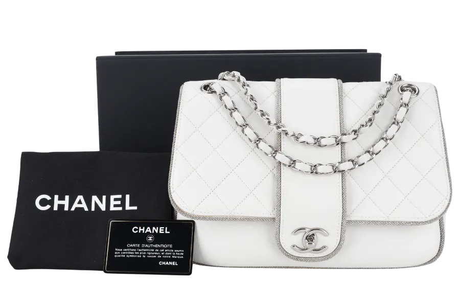 CHANEL WHITE QUILTED LEATHER GLITTER TRIM EDGE SHOULDER BAG SILVER CHAIN 2718xxxx WITH CARD, DUST COVER AND BOX