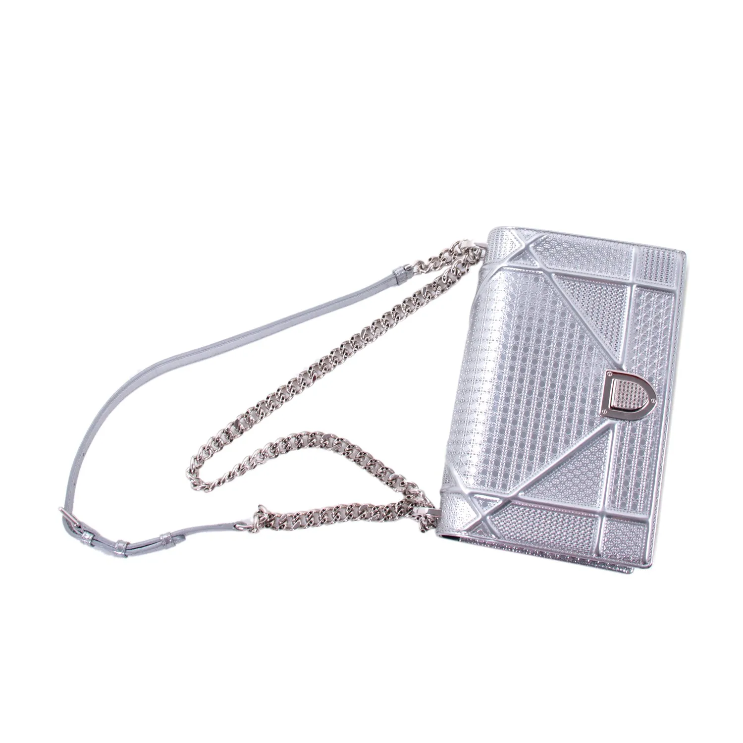 Christian Dior Diorama Medium Shoulder Bag