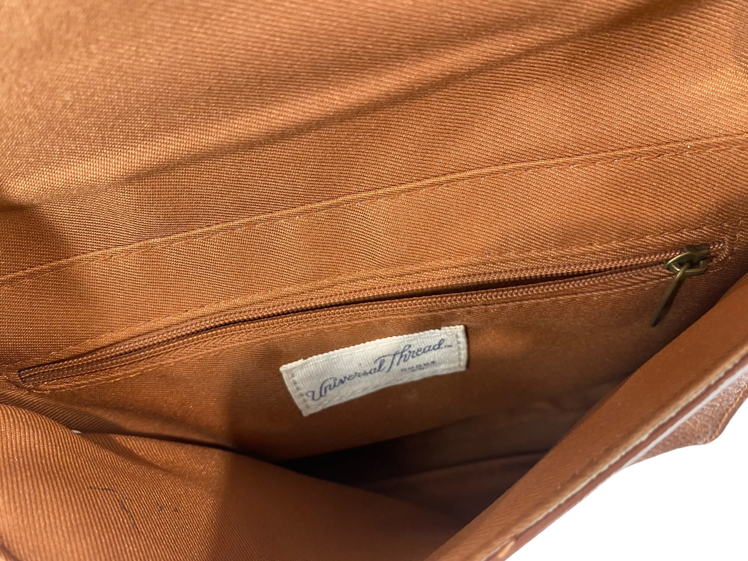 Crossbody Universal Thread, Size Small