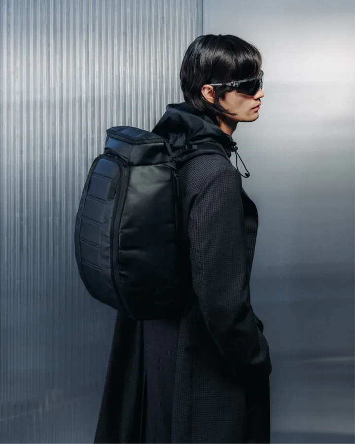 DB Journey - Hugger Backpack 25L - Black Out