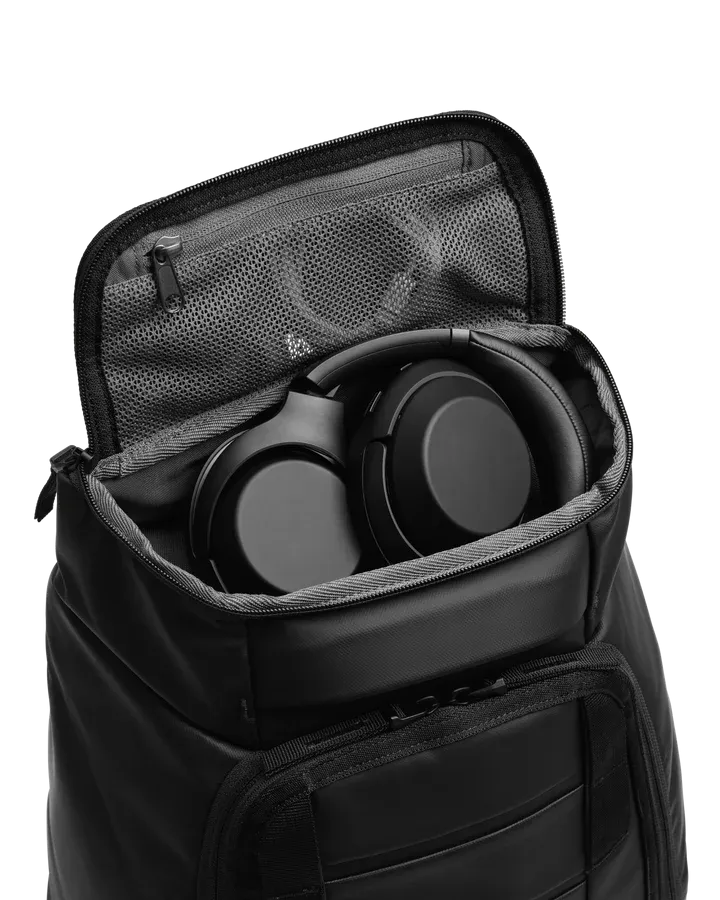 DB Journey - Hugger Backpack 25L - Black Out