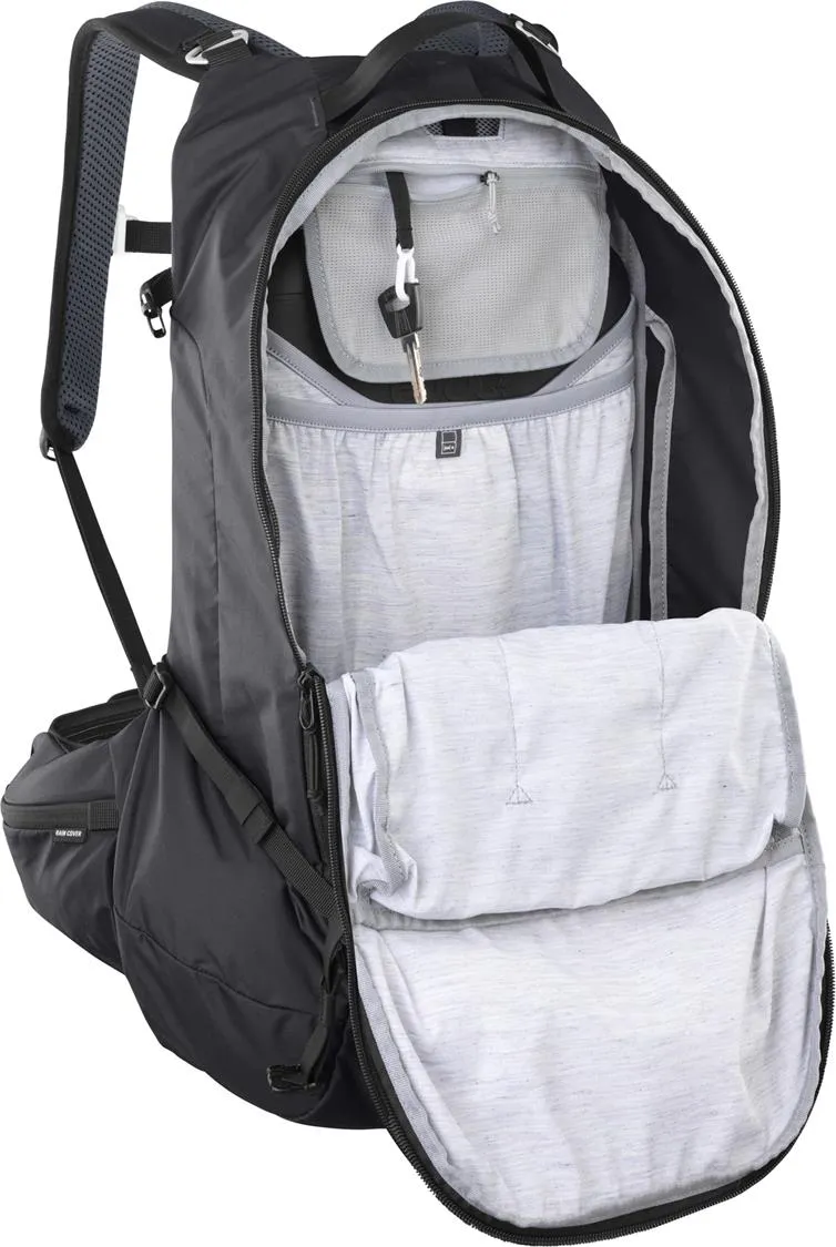 Evoc - Trail Pro Blackline 26L Backpack