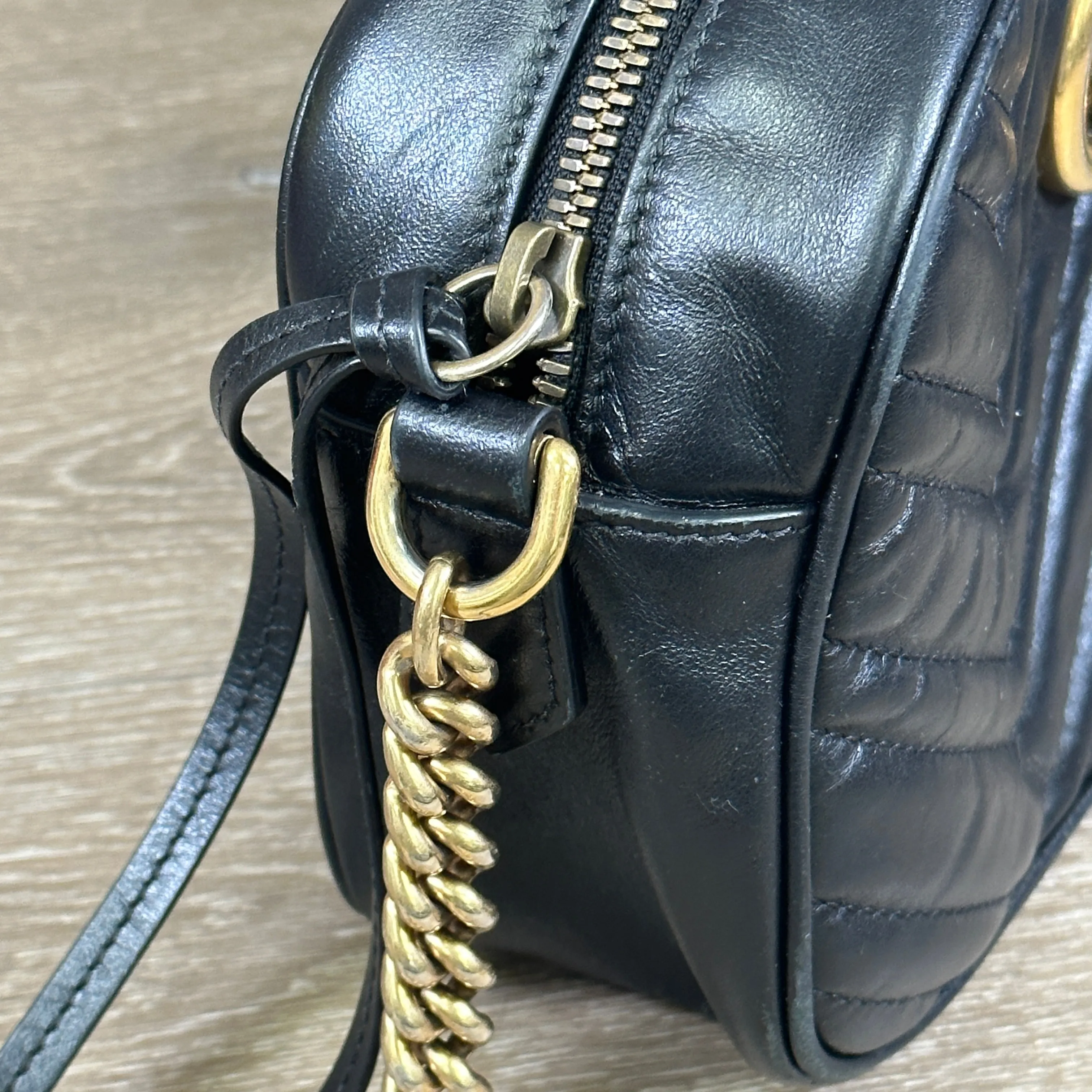 GG Marmont Small Shoulder Bag - Black