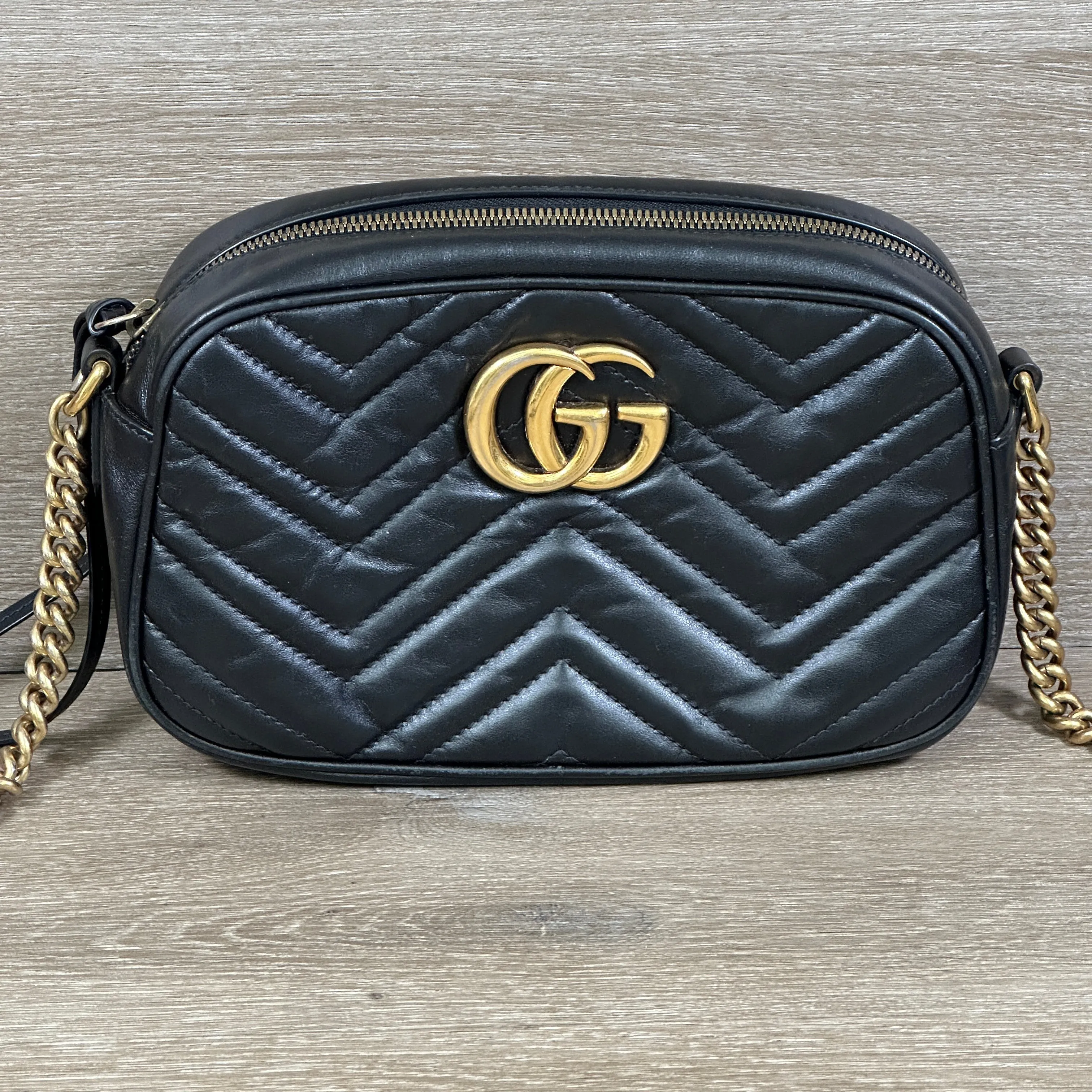 GG Marmont Small Shoulder Bag - Black