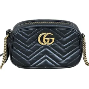GG Marmont Small Shoulder Bag - Black