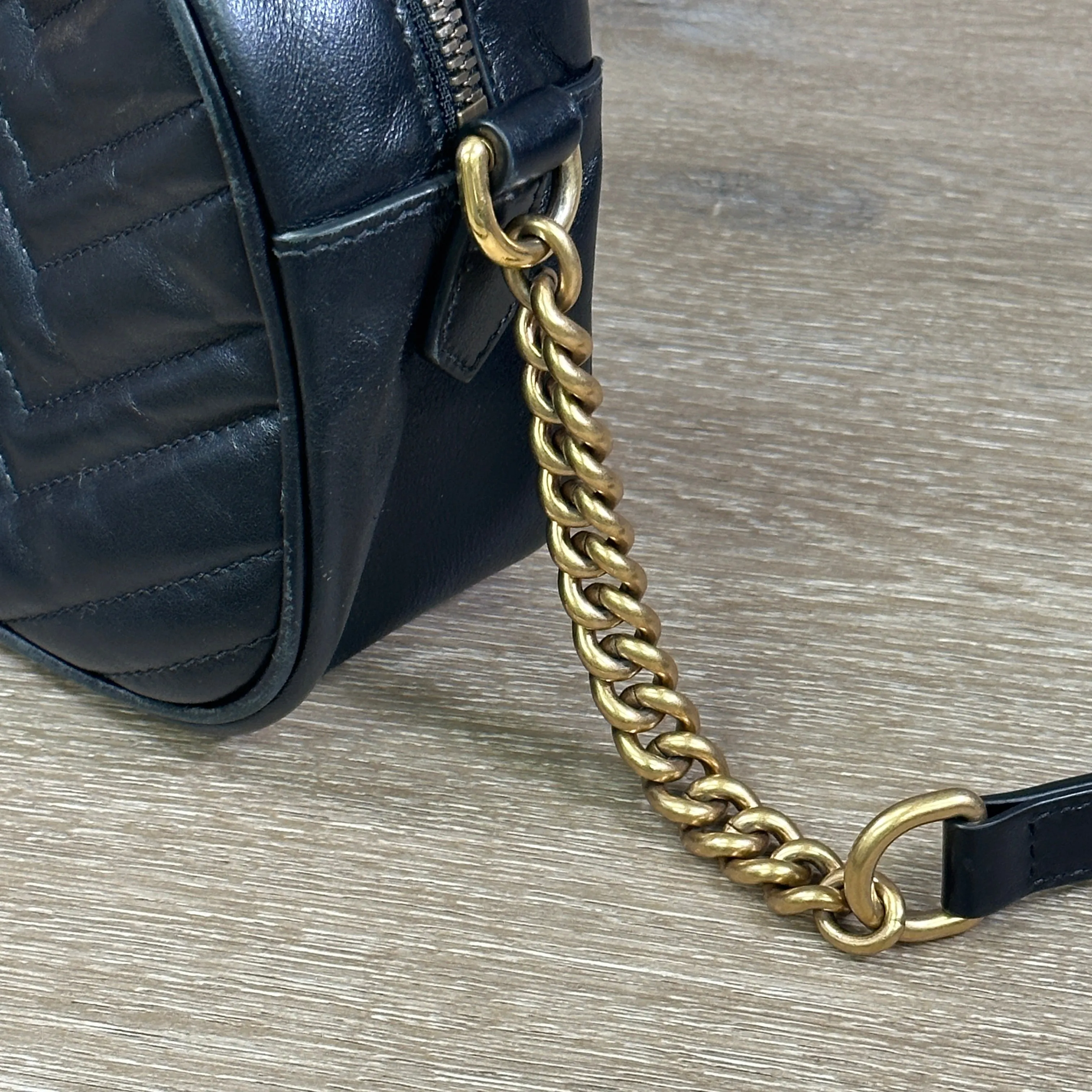 GG Marmont Small Shoulder Bag - Black