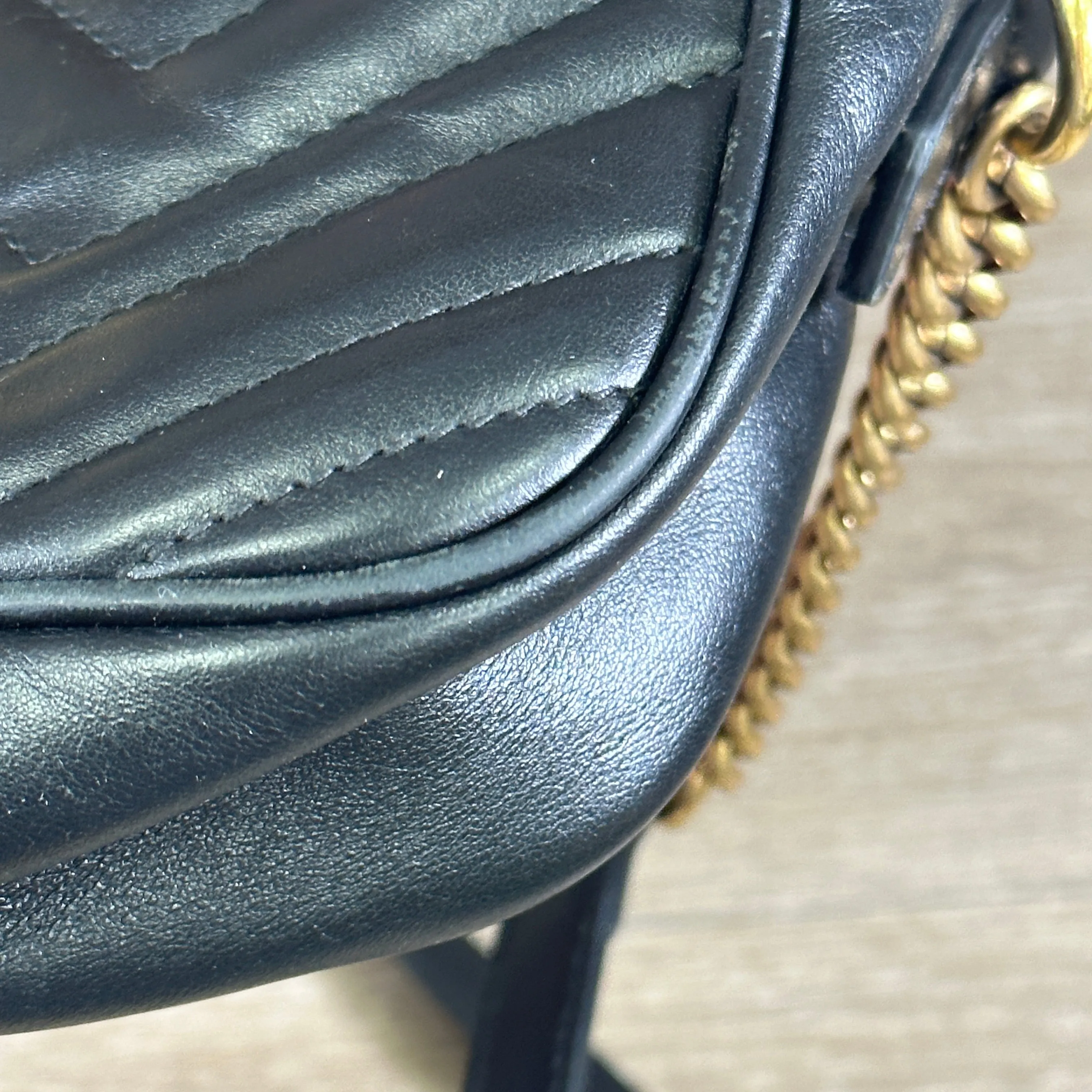 GG Marmont Small Shoulder Bag - Black