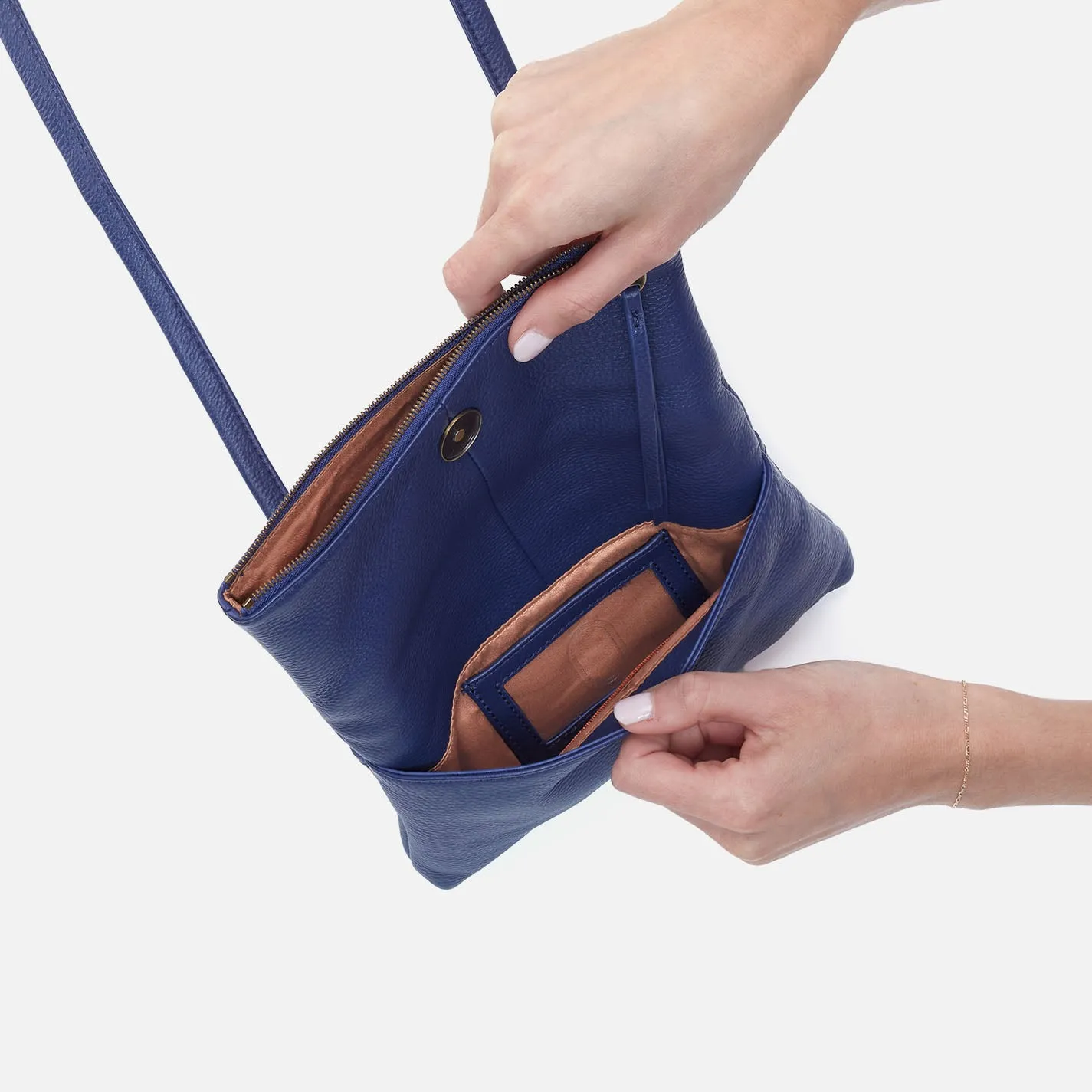 Grant Small Crossbody In Pebbled Leather - Dark Iris