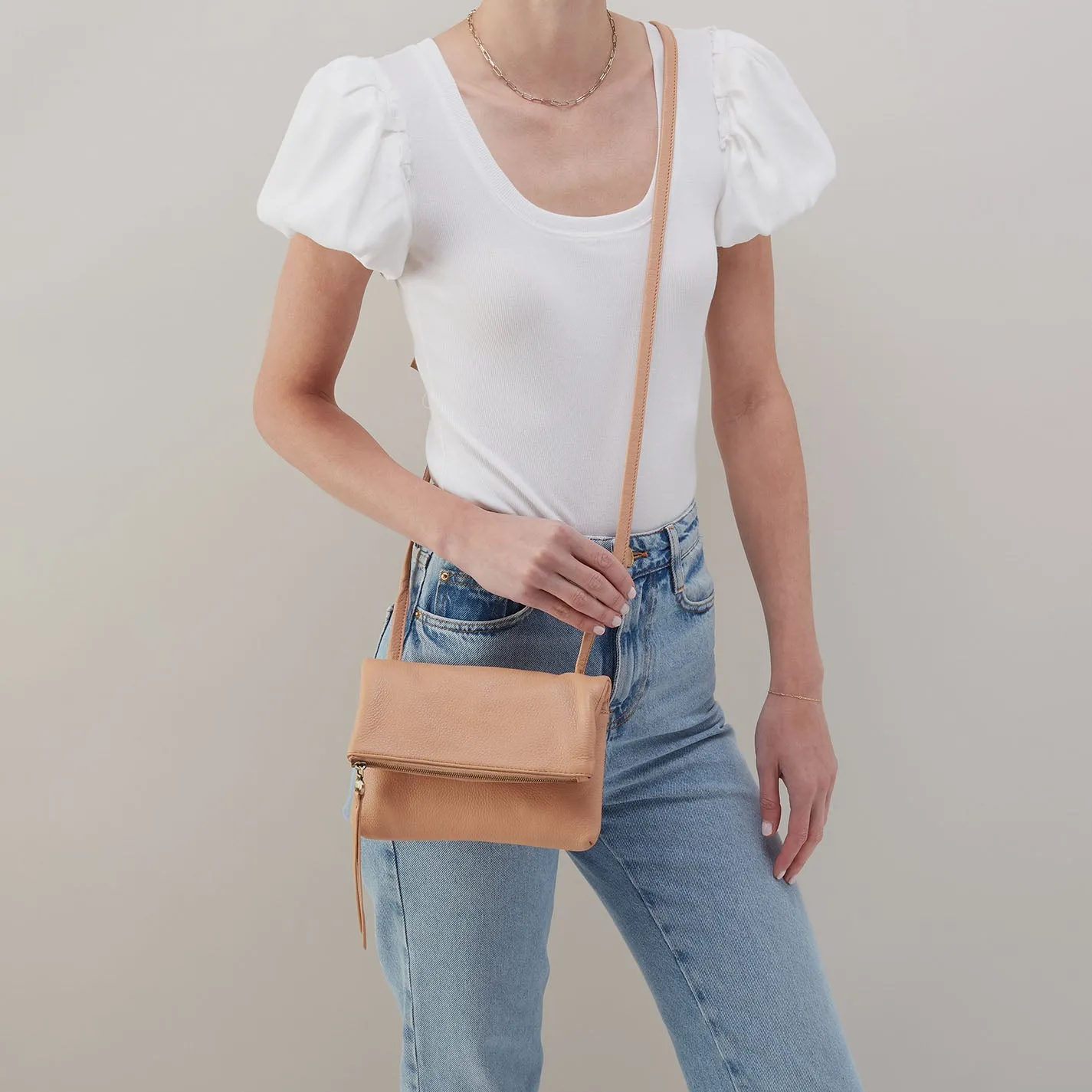 Grant Small Crossbody In Pebbled Leather - Porcini