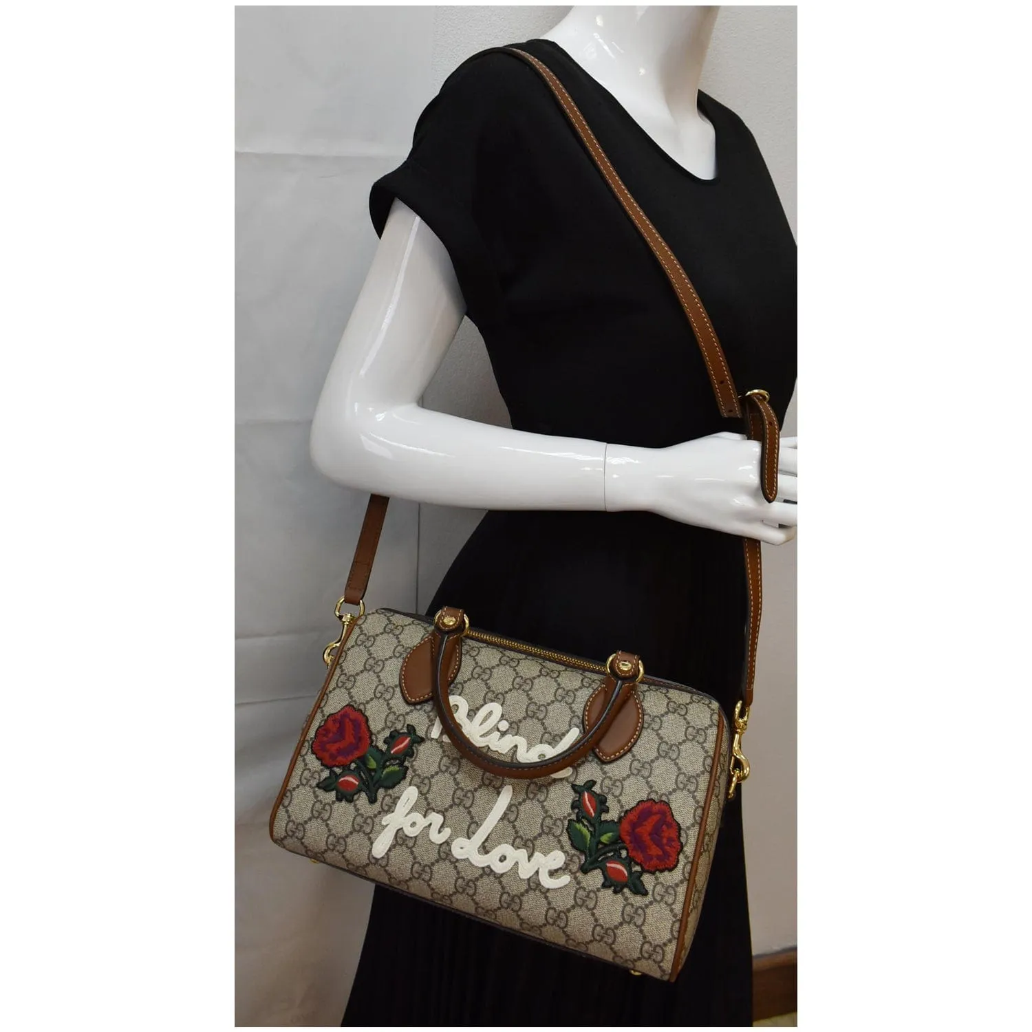 GUCCI Blind for Love Embroidered GG Supreme Canvas Boston Bag Maple Brown 409529