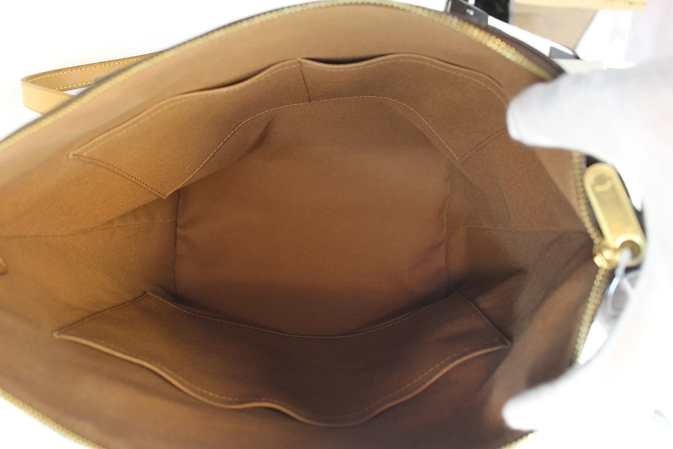 LOUIS VUITTON Monogram Canvas Totally MM Tote Bag