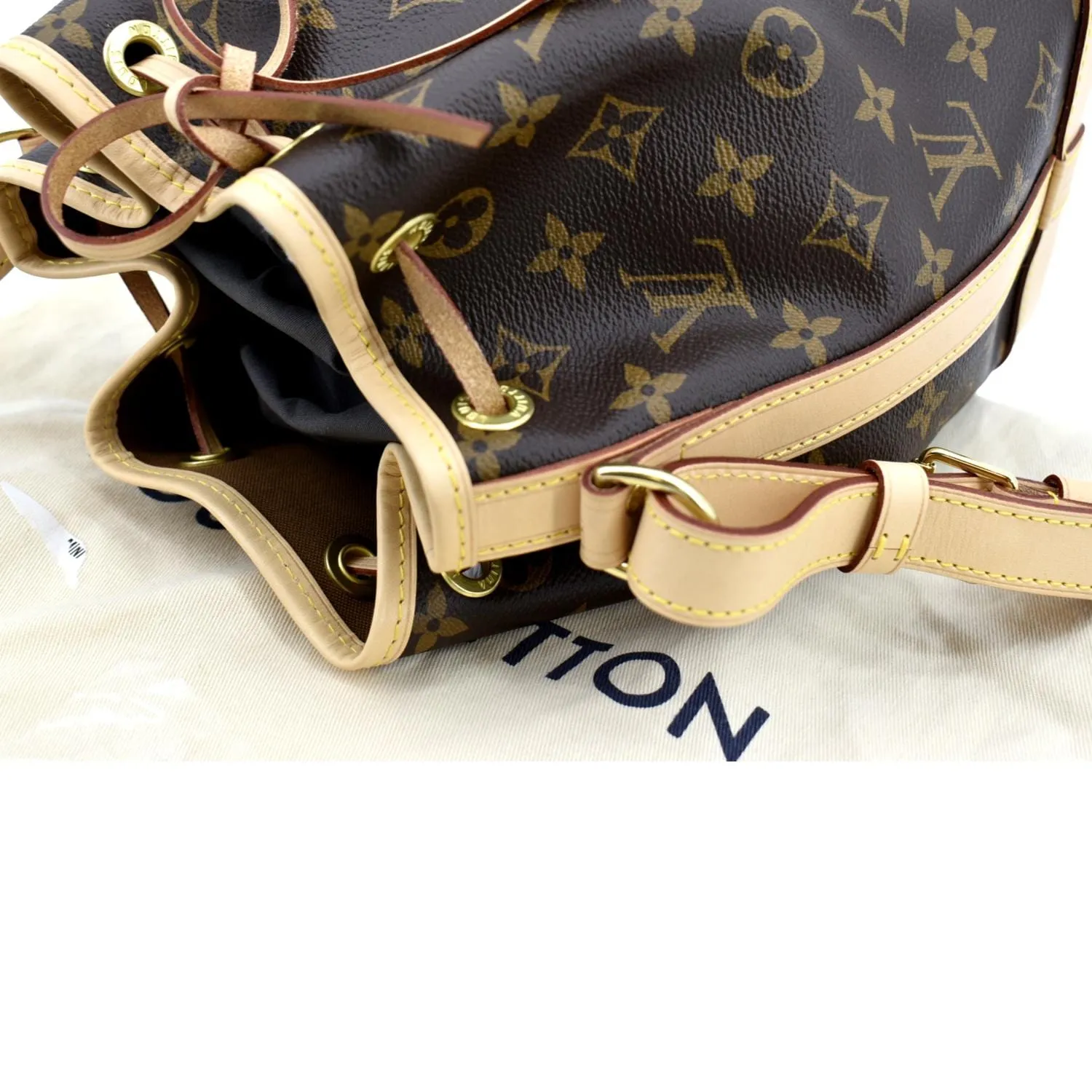LOUIS VUITTON Petit Noe NM Monogram Canvas Shoulder Bag Brown