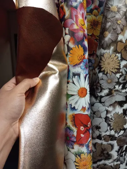 METALLIC GOLD LEATHER: Genuine Leather 2.5-3 oz. - Perfect for Handbags and Leather Crafts!