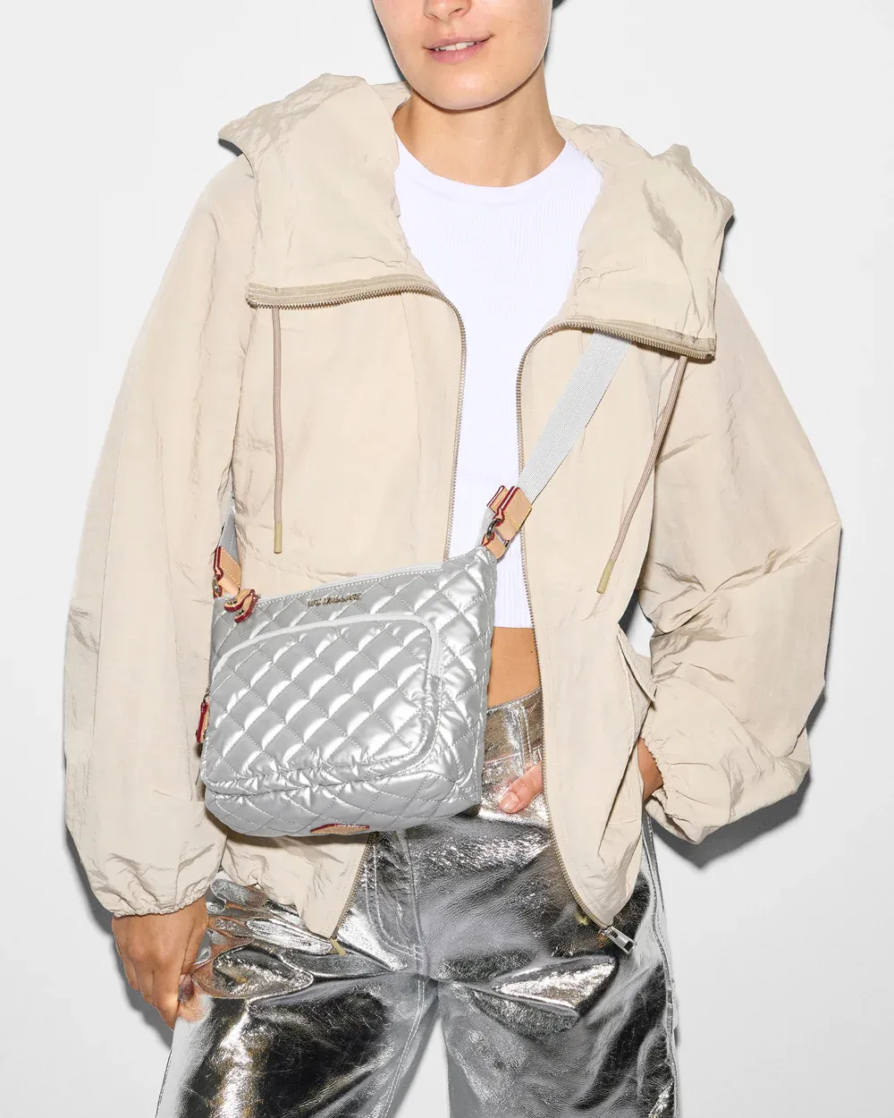 Metro Scout Crossbody Deluxe | Matte Silver