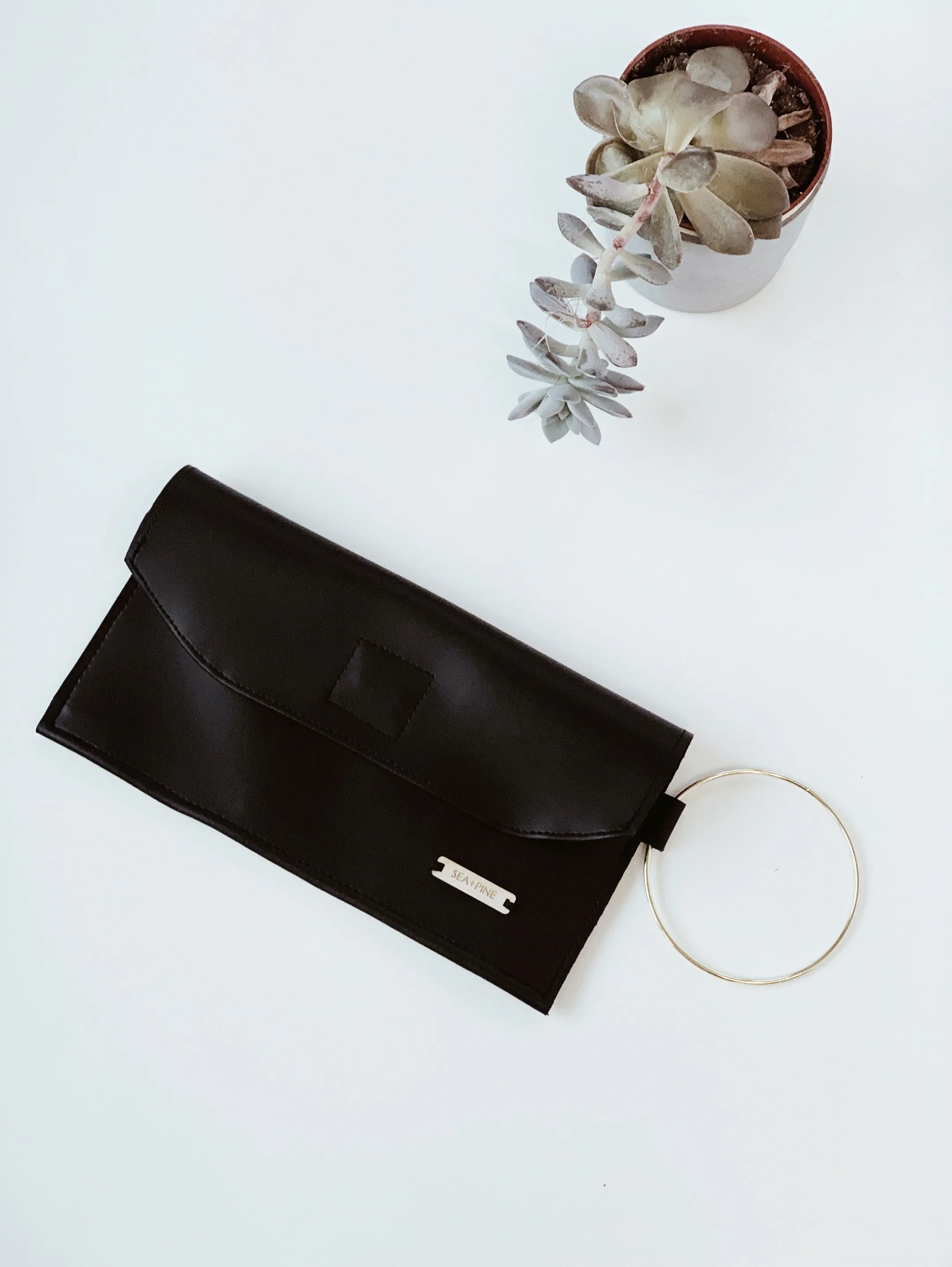 Modern Wallet & Wristlet