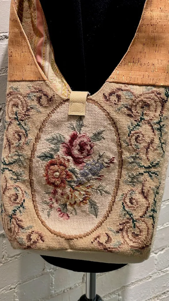 "SMALL ROSE"  Vintage  Handbag