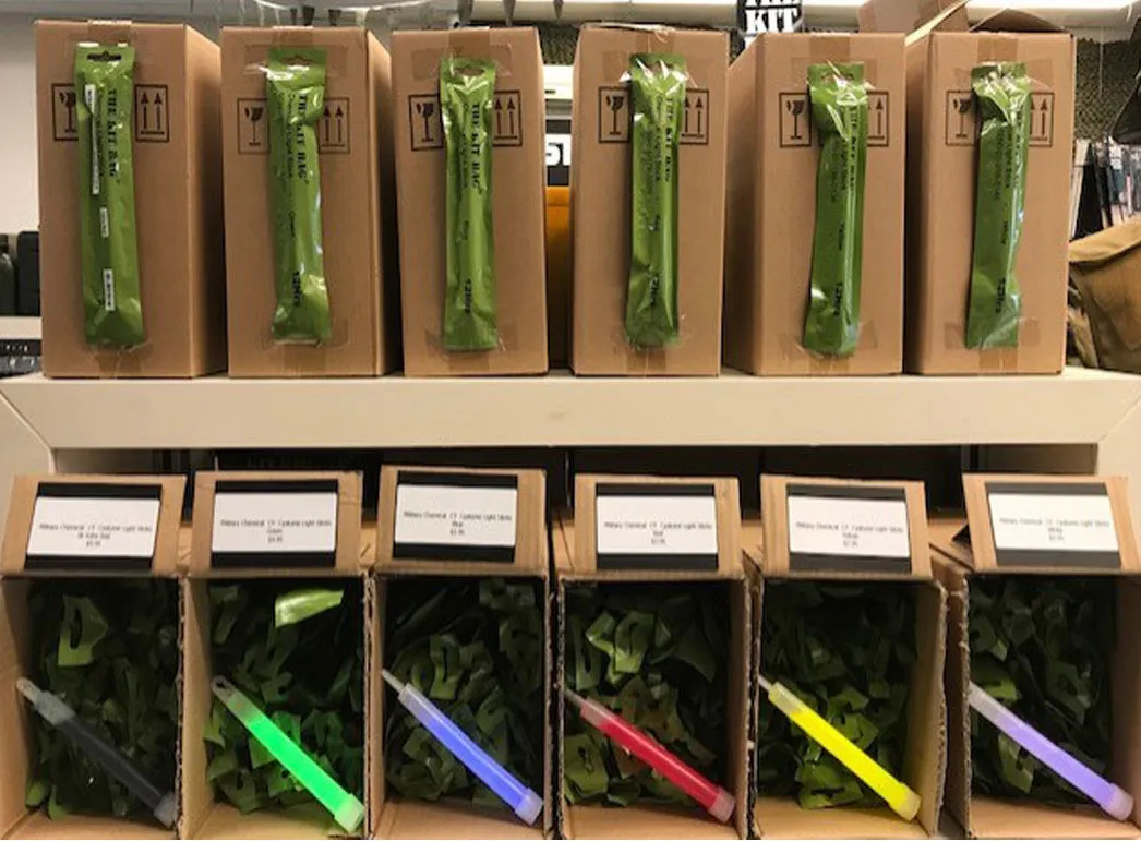 RECON Genuine Military Chemical Light Sticks 12 hour 6 inch