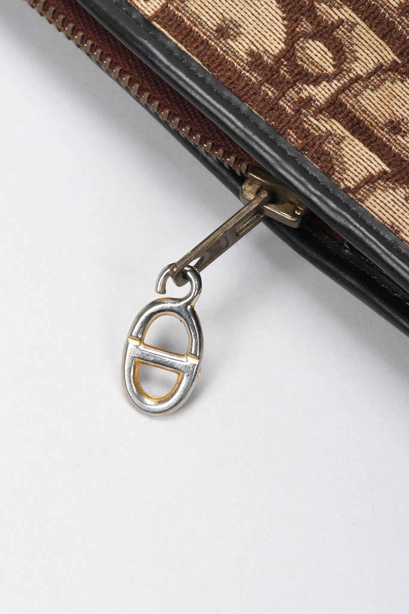 Slim Monogram Porfolio Case