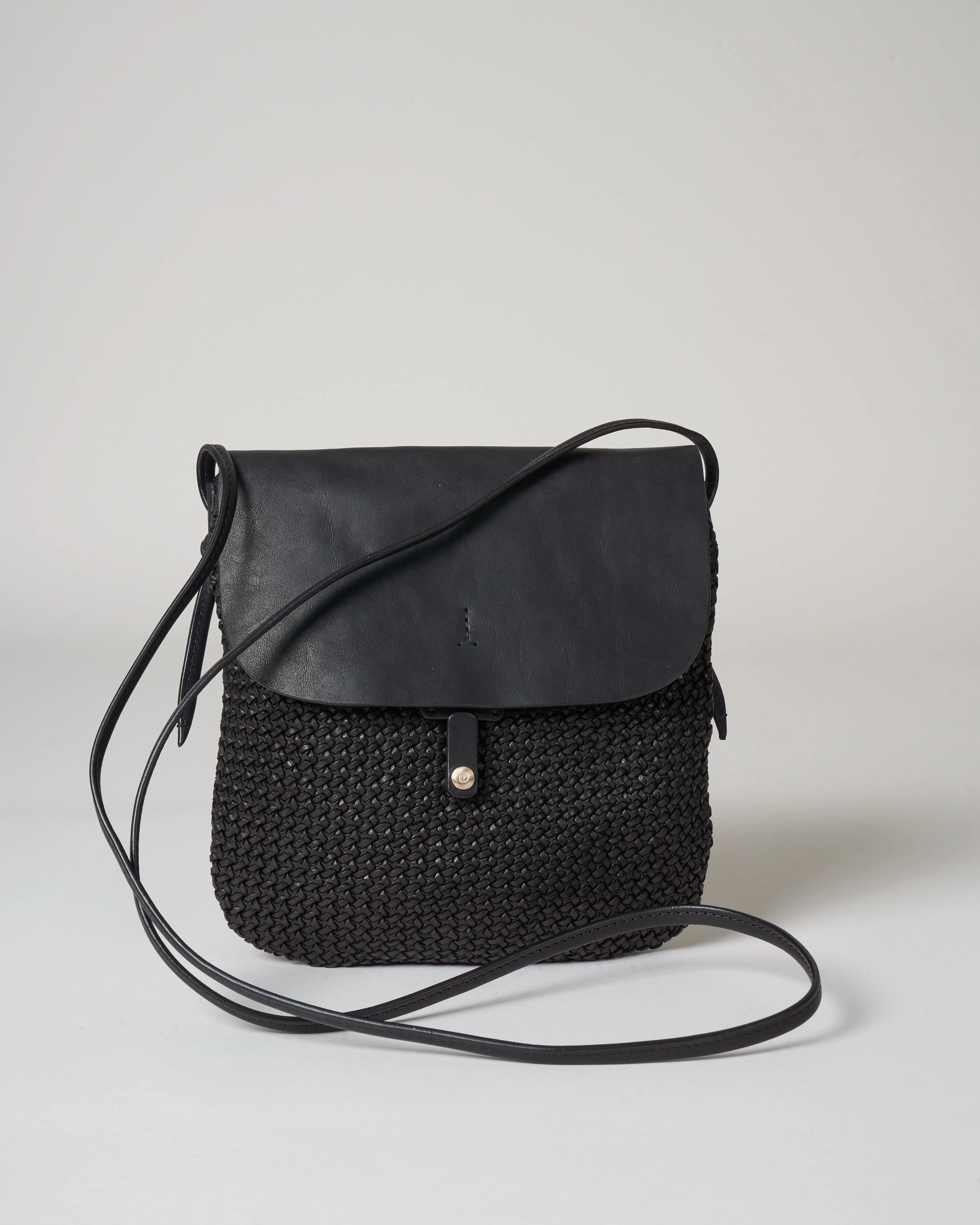 small woven crossbody - black