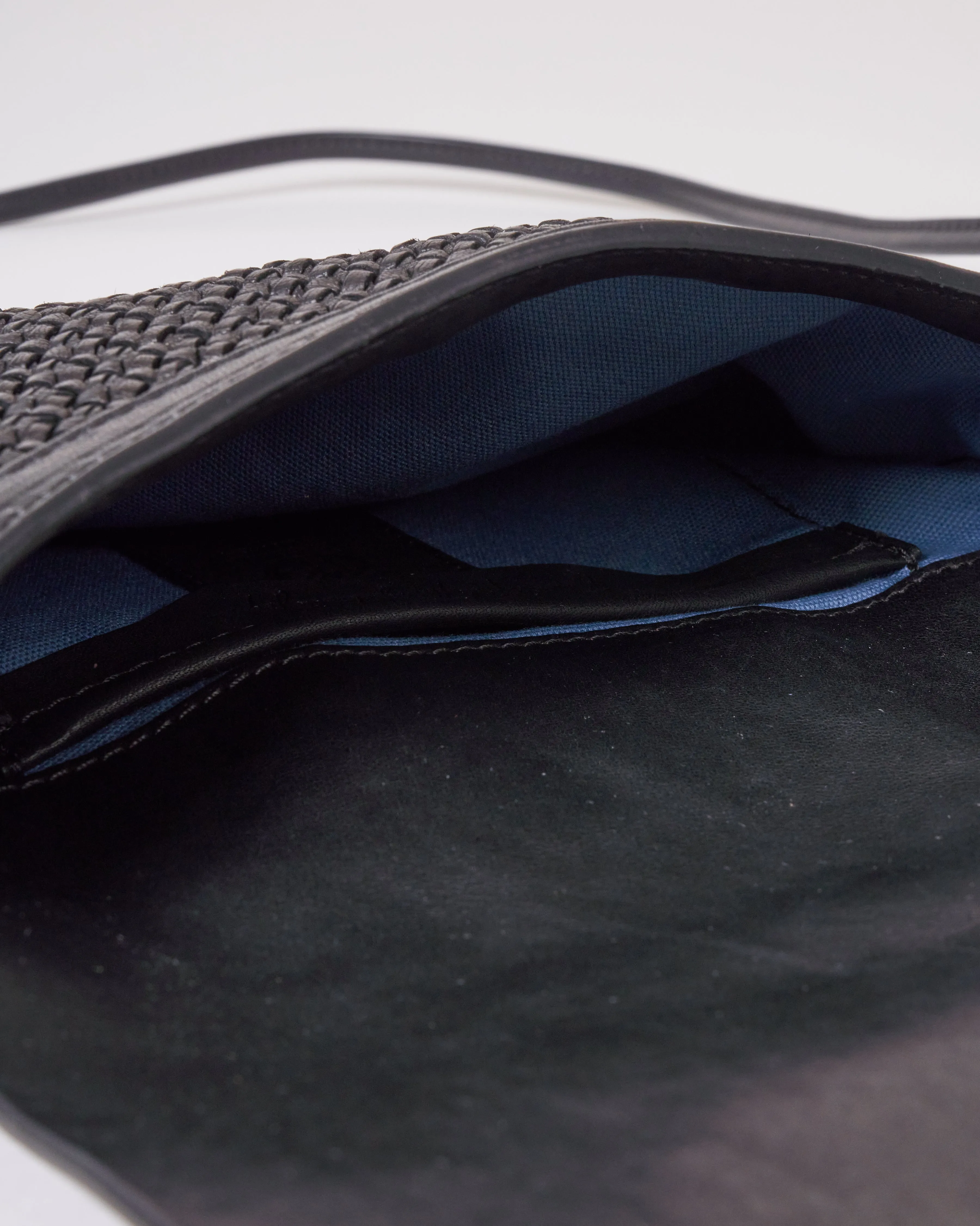 small woven crossbody - black