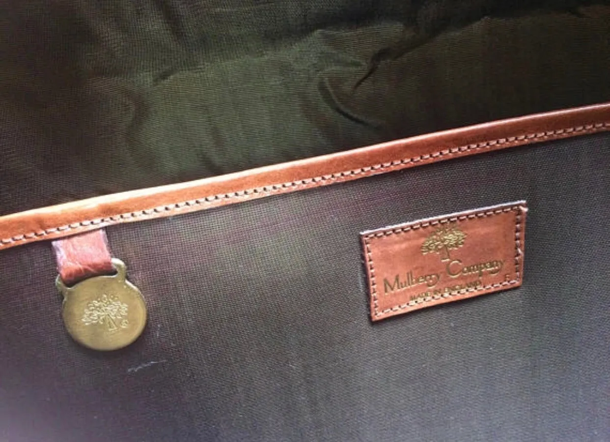 Vintage Mulberry brown croc embossed leather portfolio bag, document case purse, can be iPad purse. Classic unisex piece by Roger Saul. 050406r7